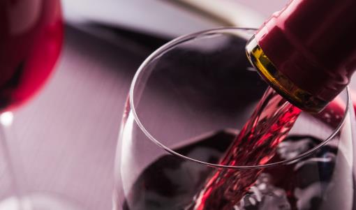 葡萄酒的日常制作方法 女性更适宜多喝葡萄酒
