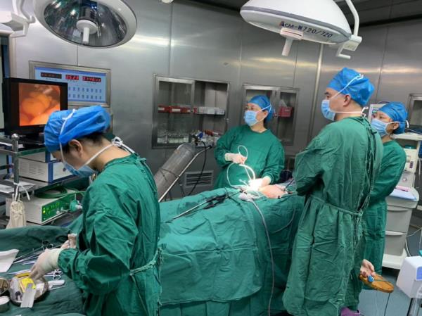 北京爱康医疗集团妇产科专家与粉丝间的故事:千万里我追寻着你