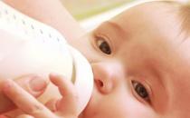​宝宝多大可以喝纯牛奶 宝宝喝纯牛奶的日常误区