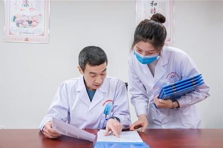 济南中医静脉曲张医院郑利伟看病好吗？专业信得过