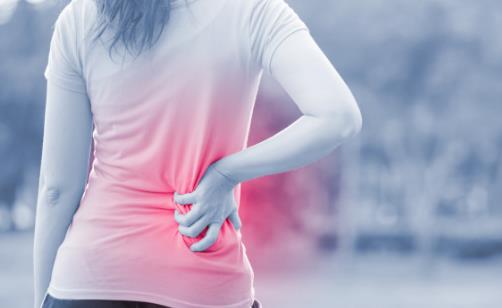 出现腰疼别强忍及早治疗是关键  三种腰疼的拔罐部位和方法