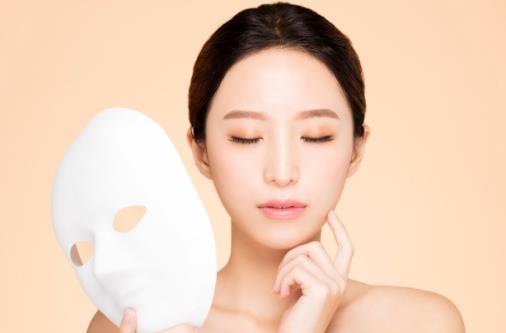 面膜敷完需不需要洗脸 日常效果翻翻的敷面膜法则