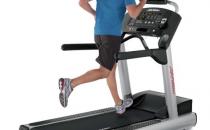 ​利用跑步机进行减肥 避免跑步机跑步伤膝盖的方法 