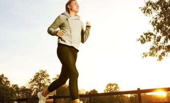 早上跑步和晚上跑步的选择 跑步减肥的正确方法