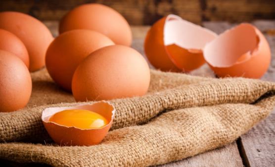 红壳鸡蛋vs白壳鸡蛋，哪种好？