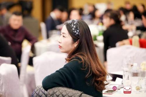 贝因美育婴博士与您一路同行！共同参加2019母亲微笑行动