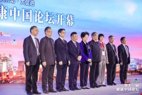 何松繁：儿童青少年低视力问题应引起全社会关注