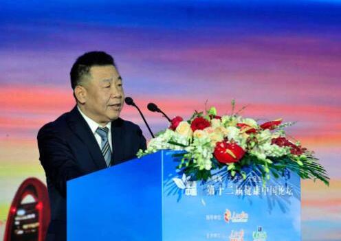 何松繁：儿童青少年低视力问题应引起全社会关注