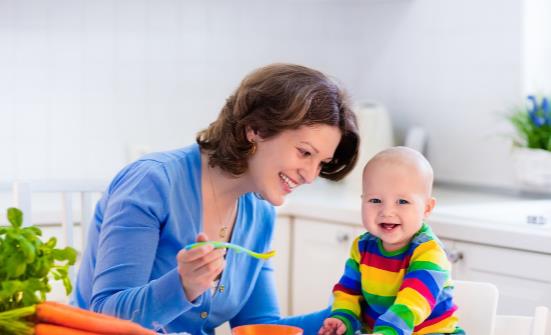 提前添加辅食的危害有哪些 宝宝辅食添加应遵循的原则
