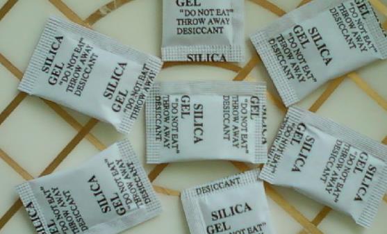 干燥剂成了一颗定时炸弹 远离食品干燥剂你要注意这些