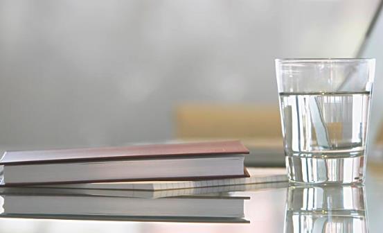 各种各样的水 安全喝水就喝普通白开水