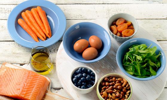 老人健康的饮食习惯能促长寿 8个饮食习惯应坚持