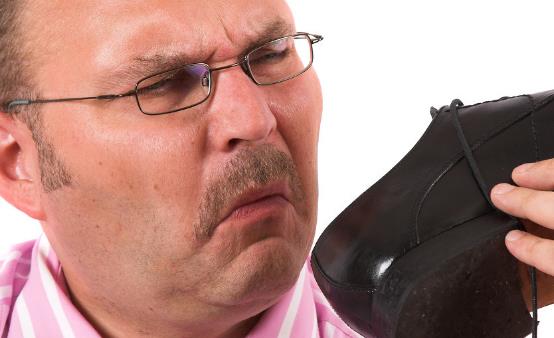 引起脚臭的五大原因 学会七招去脚臭