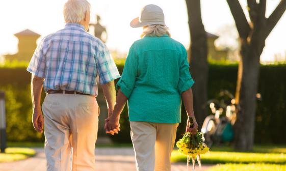 走路可以降低血糖 中老年人多走路运动好处多