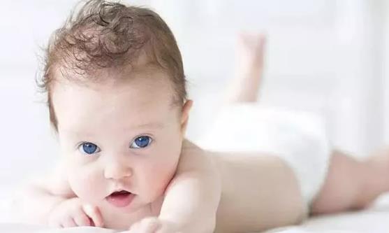 宝宝晒太阳的好处 促进宝宝新陈代谢和生长发育