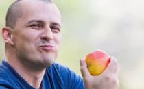 ​吃苹果对身体健康带来的好处 苹果煮着吃也有养生功效