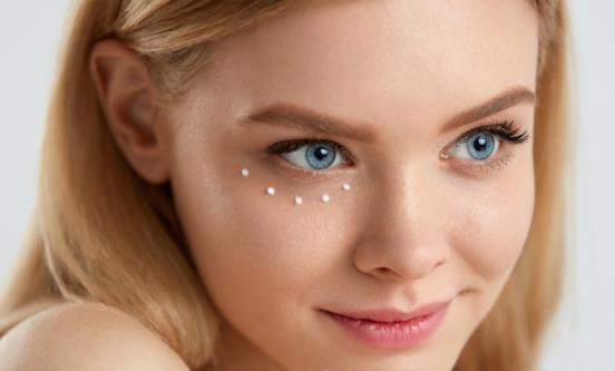 女生什么时候用眼霜最好 眼霜的使用误区分享
