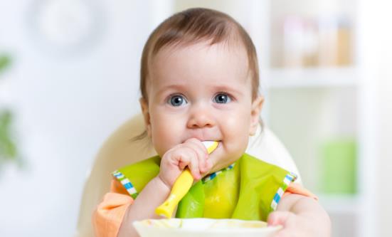 宝宝不爱吃饭是什么原因 该怎么办