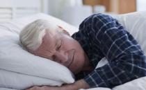 ​4个原因会引起老人睡不着 缓解老人失眠生活有规矩