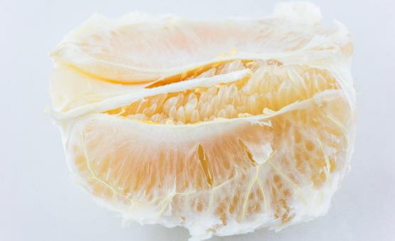 柚子皮的四大功效与作用 柚子皮煮水治小儿肺炎