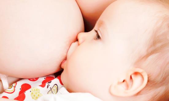 婴儿有各种饿的讯号 哭是宝宝饿的最后一个讯号