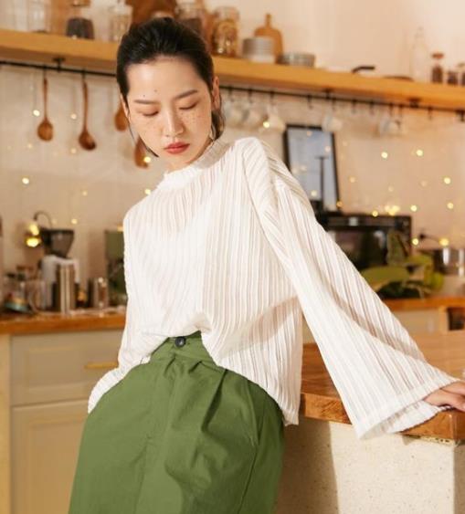 白衣服发黄怎么办 解决白衣服发黄的小妙招 白衣服发黄怎么办 解决白衣服发黄的小妙招（白衣服发黄怎么办?） 生活妙招