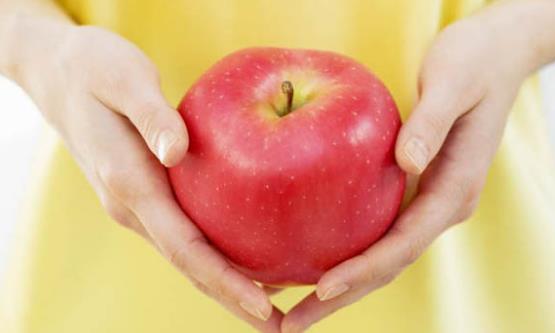 常吃苹果的十大好处 多吃苹果让衰老的脚步慢一些到来