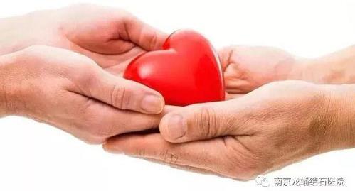 南京龙蟠结石医院紧急调配口罩物资，免费捐赠防疫一线