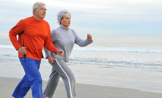 老人慢跑能减轻烟瘾发作 老人慢跑的注意事项