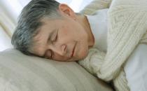 ​枕头低可提高老年人的睡觉质量 老人选枕头的妙招
