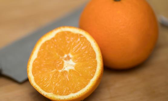 宝宝要少吃的五种水果 吃多柑橘引发胡萝卜素血症