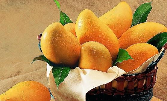 宝宝要少吃的五种水果 吃多柑橘引发胡萝卜素血症
