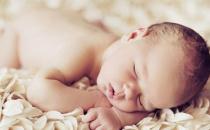 ​给早产儿喂养的四大原则 早产儿的营养需要量新妈要了解