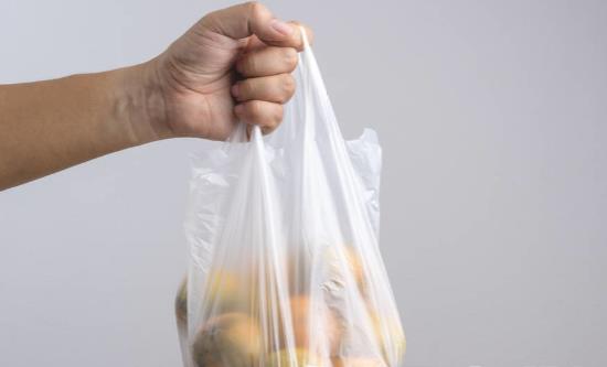  塑料袋的日常小妙用 巧用塑料袋让生活更加便捷卫生（塑料袋怎么利用） 生活妙招