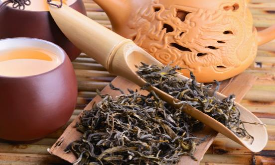 喝剩下的茶叶有甚么平常妙用 巧用茶渣解决生涯中的小问题 喝剩下的茶叶有什么日常妙用 巧用茶渣解决生活中的小问题（喝剩下的茶叶渣有什么用处） 生活妙招
