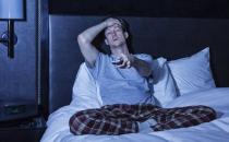 ​失眠会压垮我们的身体 养好习惯睡好觉