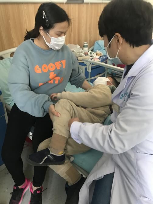 【华夏人物志】但行好事,莫问前程丨我只想做孩子最信任的白癜风治疗“齐妈妈