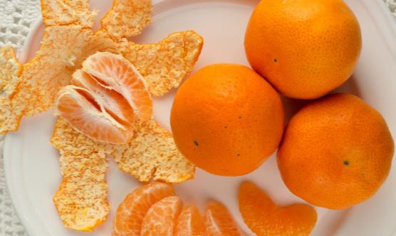 橘子皮日常妙用多多 不要再随手再将它丢掉