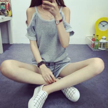 腋臭怎么办？ 女性腋臭什么年龄消失？