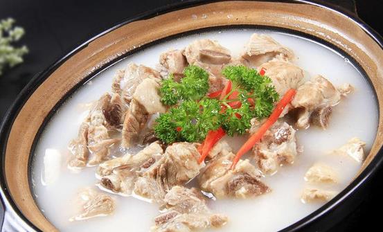 脾胃好身体好 靓汤煲起来吧