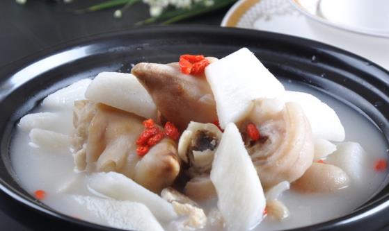 推荐六款春季丰胸食谱 帮你有效拼出事业线