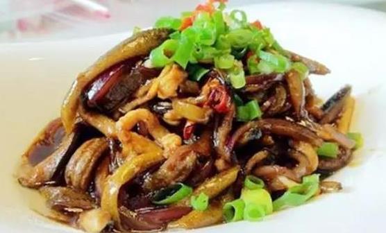 推荐六款春季丰胸食谱 帮你有效拼出事业线