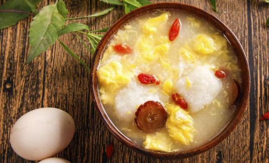 安全的祛斑十食谱 枸杞酒酿蛋给你好脸色