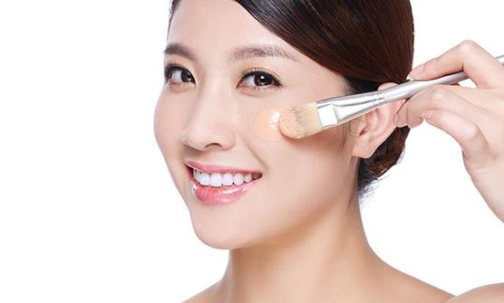 为你推荐七个除皱偏方 预防脸上长满皱纹