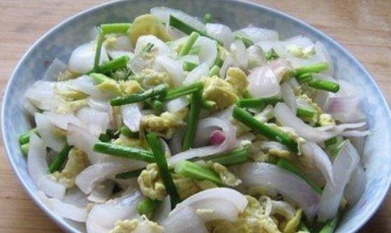 宝宝发烧时吃的食物 助力儿童身体恢复-第3张图片-芒蝶网