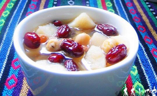 推荐8道经期补血汤 煮起来简单补血效果好 