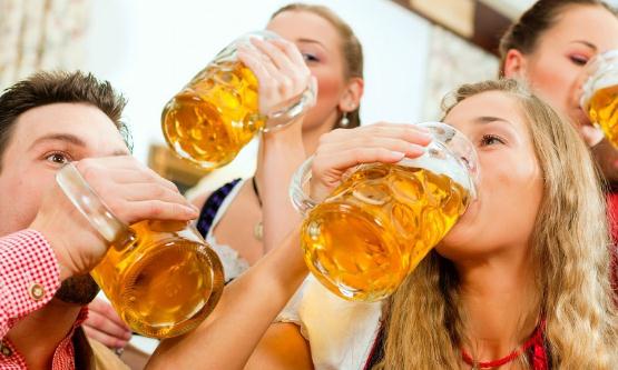 喝啤酒有的七大益处 夏季喝啤酒的诸多禁忌