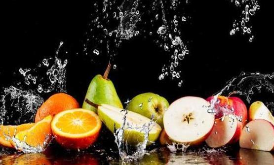 选购水果区分激素水果6妙招 其貌不扬的水果让人更放心