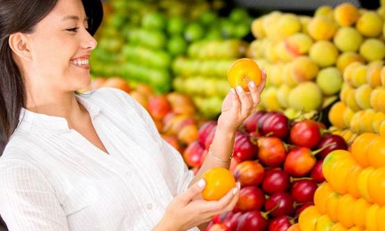 选购水果区分激素水果6妙招 其貌不扬的水果让人更放心