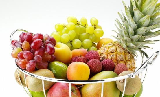 吃水果应讲究方法 有的水果也不能随便吃